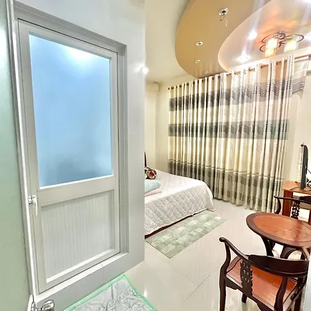 Cherry Homestay - Hoang De Motel Chau Doc Exterior photo