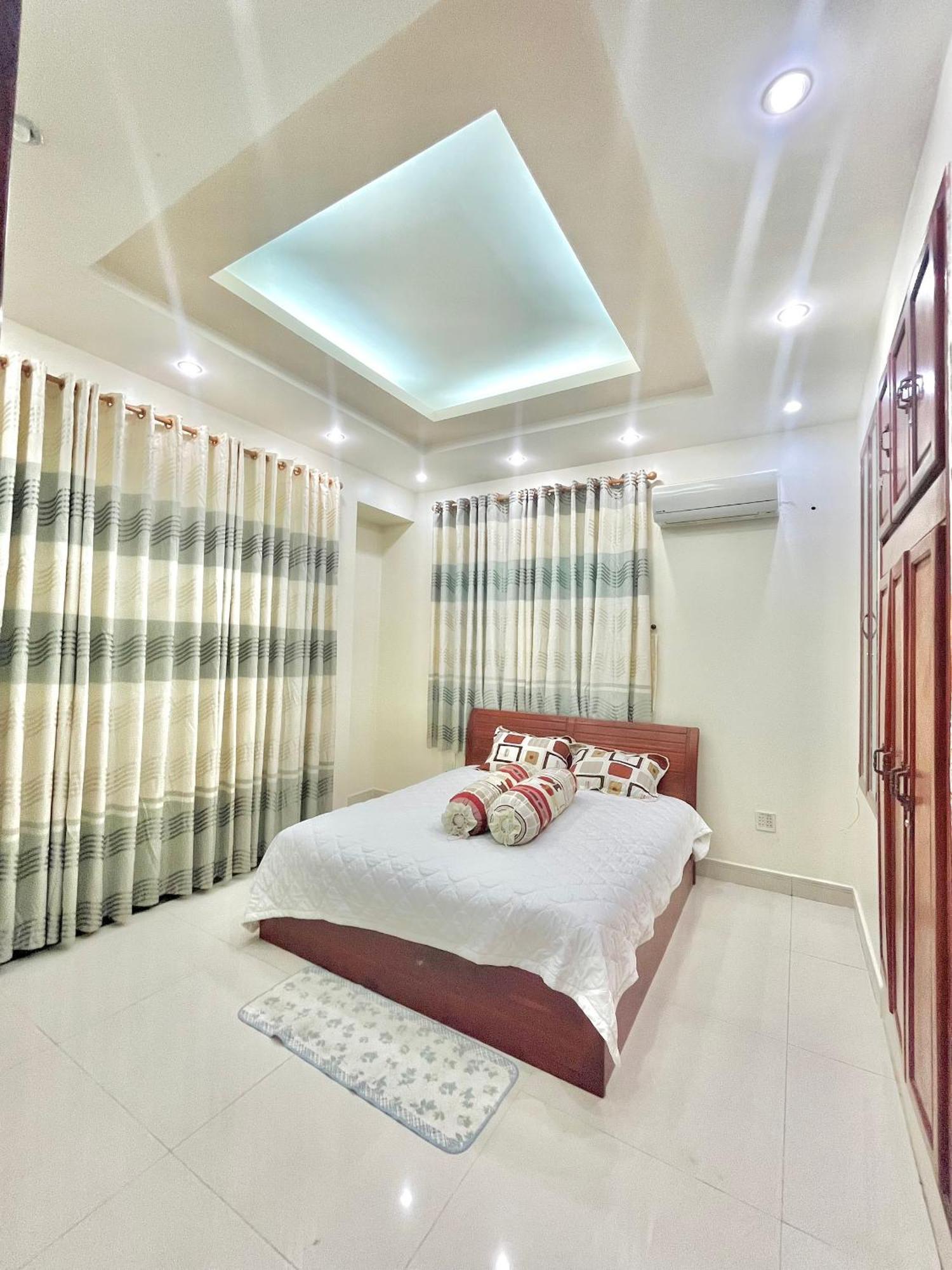 Cherry - Hoang De